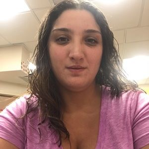 Meet your Posher, Carmela